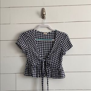 Brandy Melville tie front top